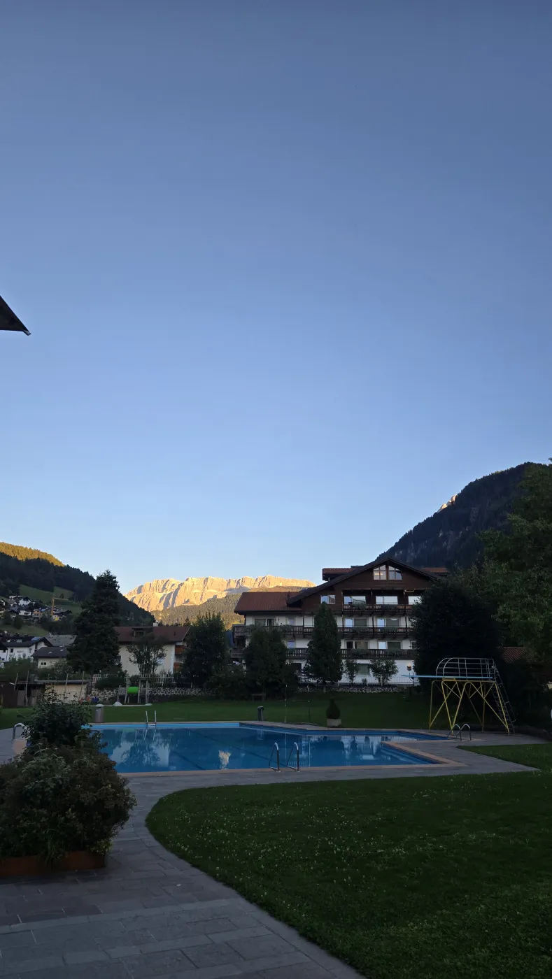 Mar Dolomit 야외 수영장