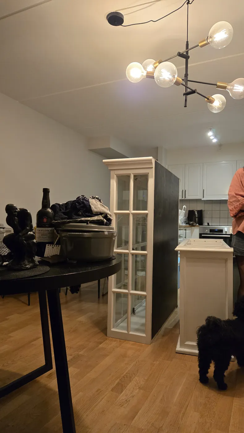 1시간 동안 옮긴 장식장