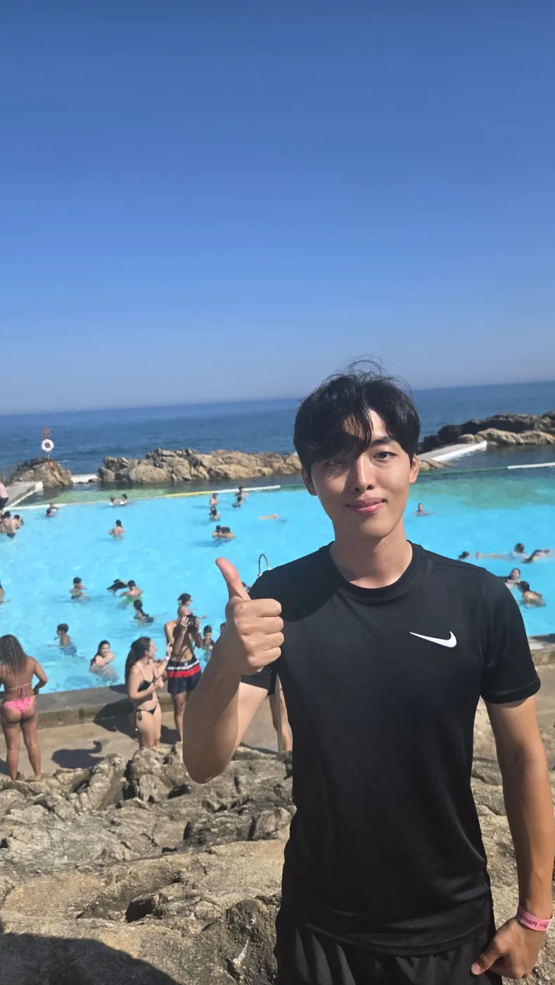 수영장 셀카2